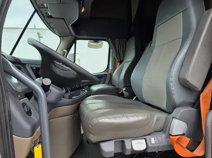 2018 FREIGHTLINER CASCADIA 125