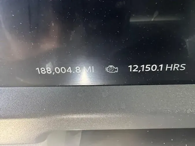 2023 Peterbilt 579