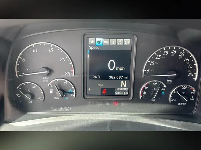2023 Freightliner Cascadia 126
