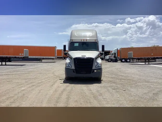 2021 Freightliner Cascadia