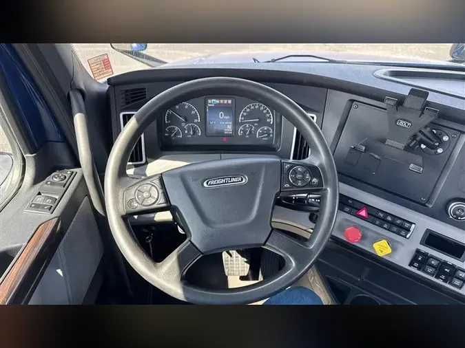 2020 FREIGHTLINER CA126
