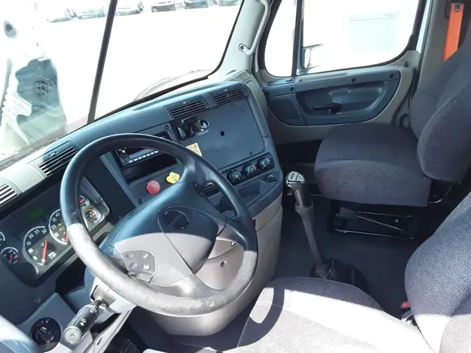 2020 FREIGHTLINER/MERCEDES CASCADIA 125ddc9987e8c3bb8dba6308608d229f985