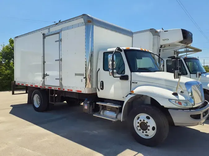 2020 NAVISTAR INTERNATIONAL MV607 (4X2)