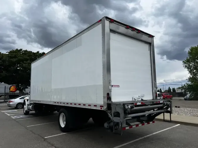 2017 NAVISTAR INTERNATIONAL 4300