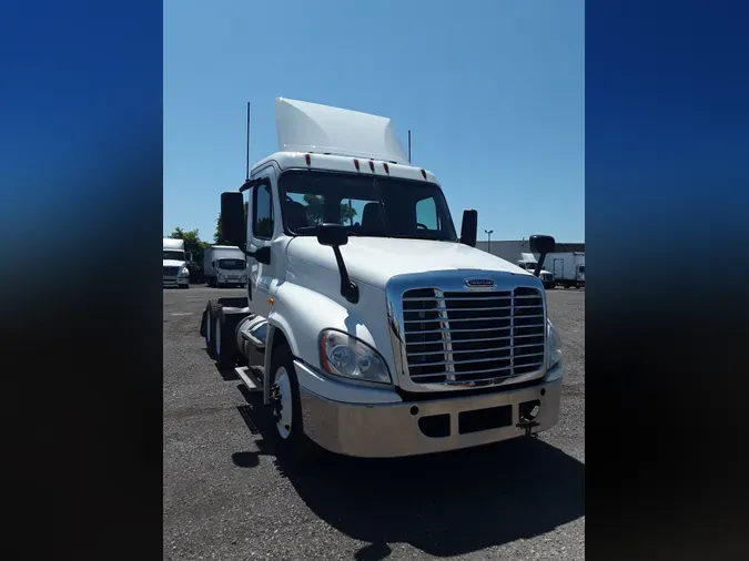 2018 FREIGHTLINER/MERCEDES CASCADIA 125