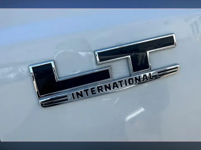 2022 INT LT625 6x4