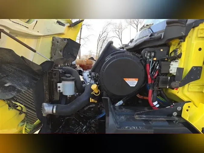 2018 INTERNATIONAL RH613