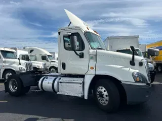 2016 FREIGHTLINER X12542ST