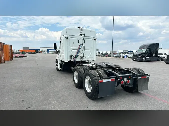 2020 Freightliner Cascadia