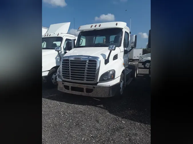 2018 FREIGHTLINER/MERCEDES CASCADIA 113