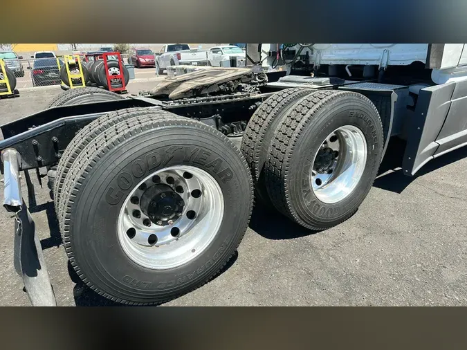 2024 Freightliner Cascadia 126
