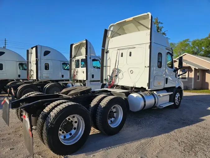 2020 FREIGHTLINER/MERCEDES NEW CASCADIA 116