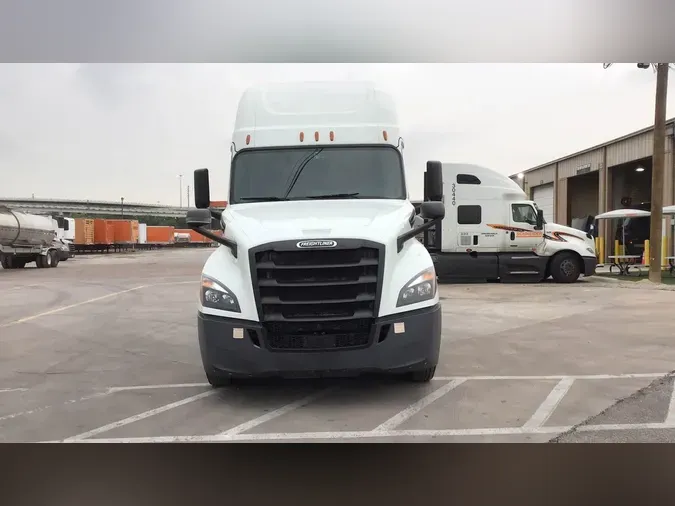 2020 Freightliner Cascadia
