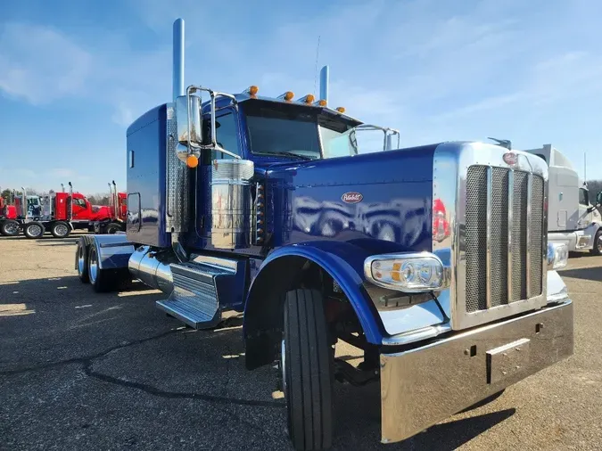 2023 PETERBILT 389