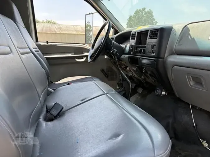 2010 FORD F750 SD