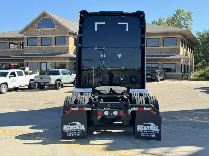 2022 KENWORTH T680