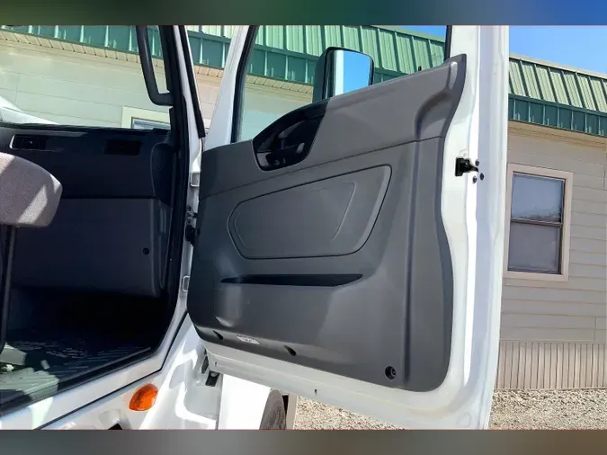 2021 INT LT625 6x4
