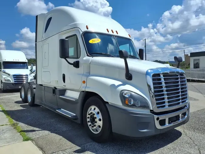 2019 FREIGHTLINER CASCADIA 125
