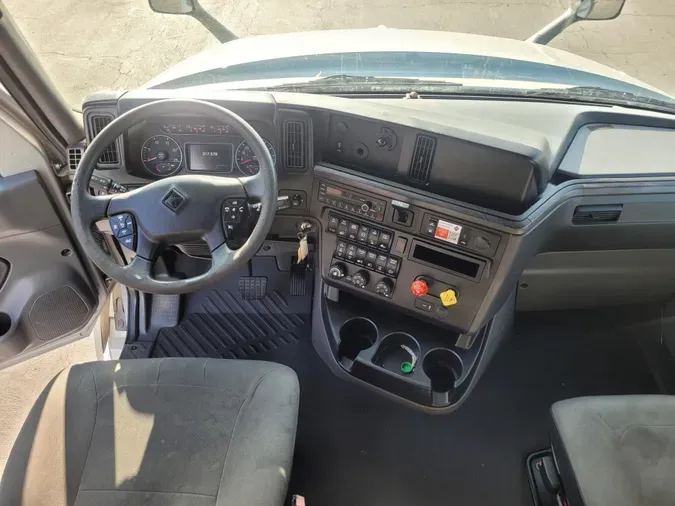 2023 International LT625