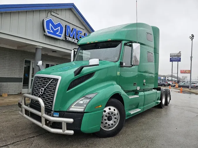 2020 VOLVO VNL64T760