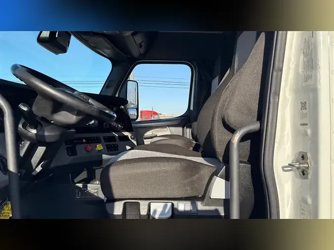 2022 FREIGHTLINER CA126dde7290e52098454d87441089be11181