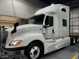 2019 NAVISTAR INTERNATIONAL LT625 SLPR CAB