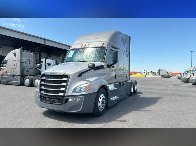 2023 Freightliner Cascadia