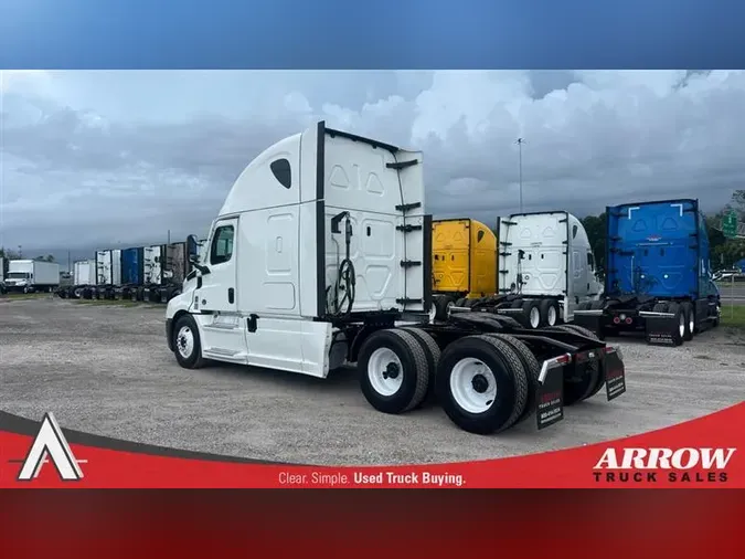2021 FREIGHTLINER CA126