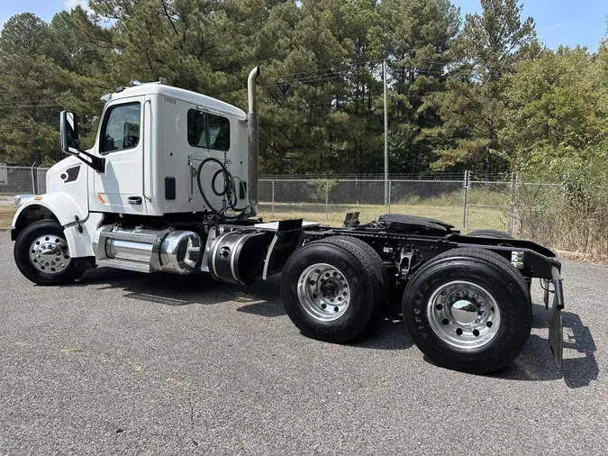 2020 Peterbilt 567
