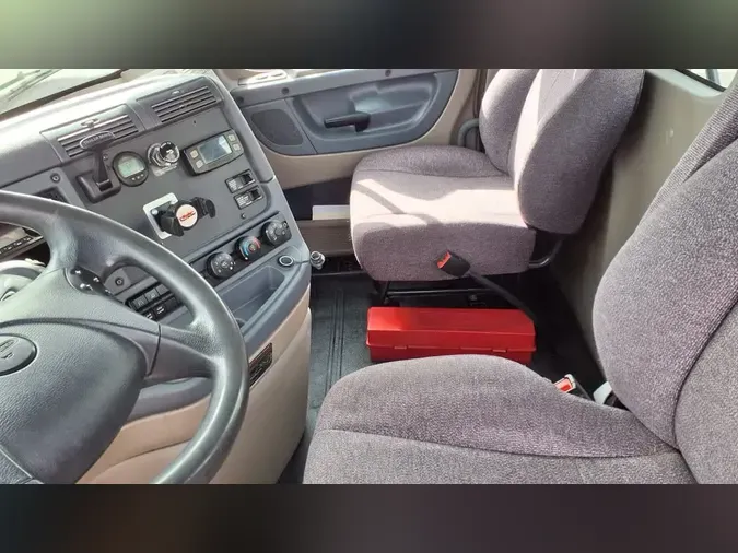 2018 FREIGHTLINER/MERCEDES CASCADIA 125