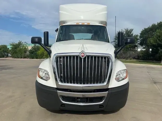 2020 International LT625