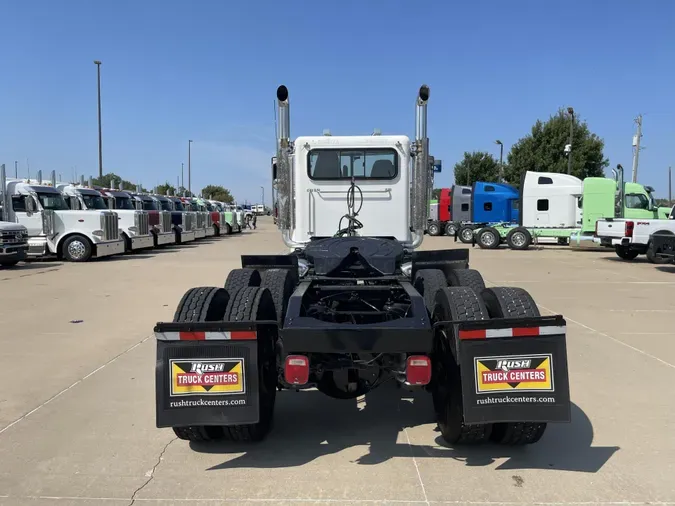 2015 Peterbilt 389