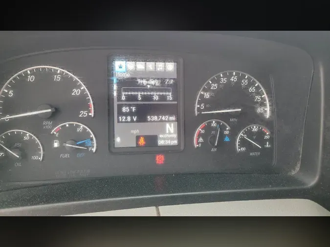 2021 Freightliner Cascadia 126
