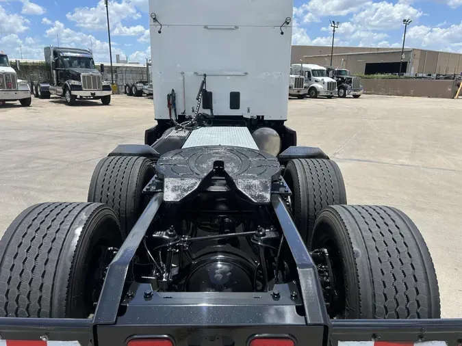 2023 Kenworth T680