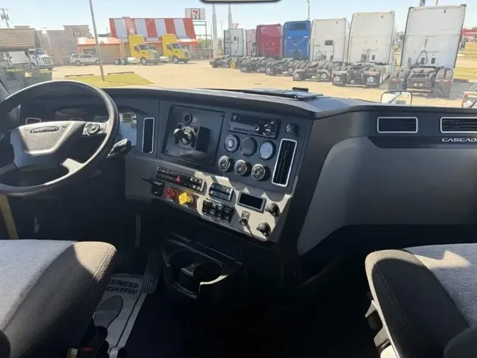 2021 Freightliner Cascadiaddff2f11a11c3095aa861432ae258cd5