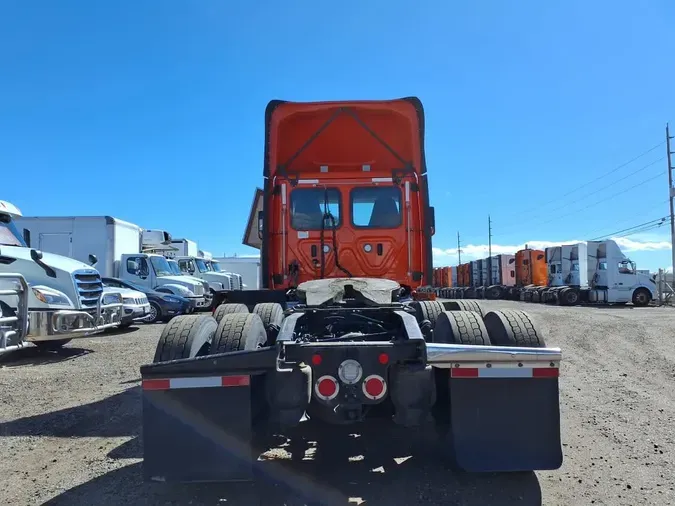 2019 FREIGHTLINER/MERCEDES NEW CASCADIA PX12664de014ed62626c86008a0a00235c4d544