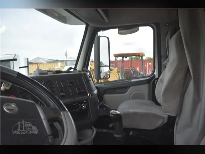 2008 VOLVO VNL64T630