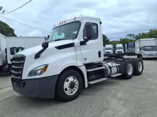 2019 FREIGHTLINER NEW CASCADIA 126