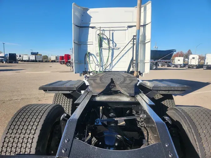 2020 VOLVO VNR64T640de07efe548cc59d4c4c6aa8f59f437e3