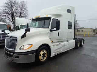 2019 NAVISTAR INTERNATIONAL LT625 SLPR CAB