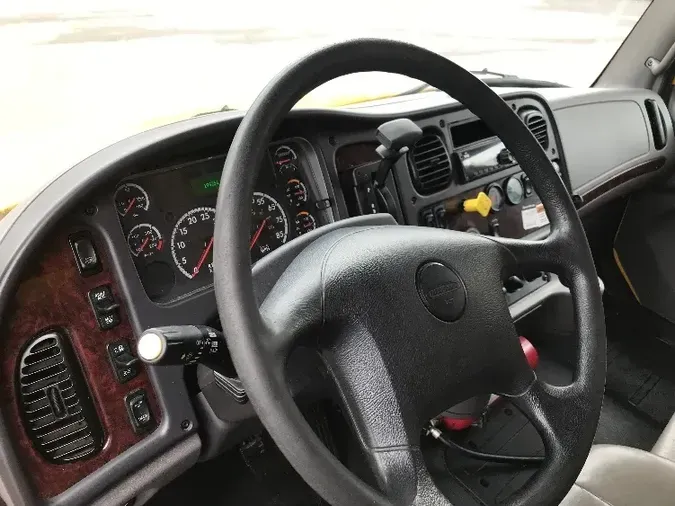 2018 Freightliner M2