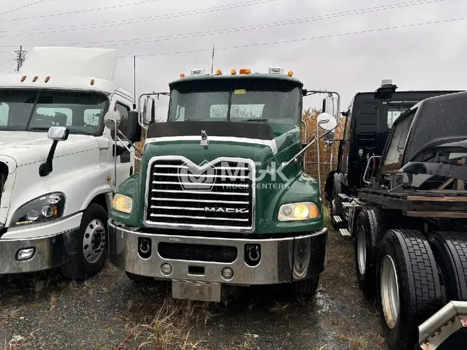 2015 MACK CXU613de0cf7402ce295bccf416e4420a7d75a