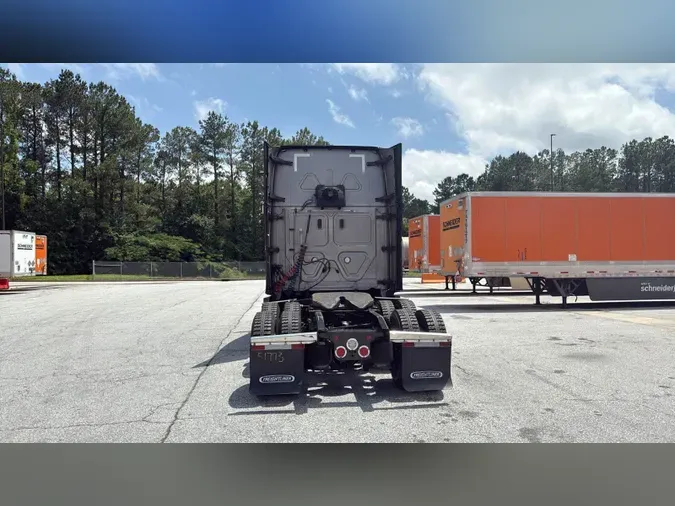 2021 Freightliner Cascadia