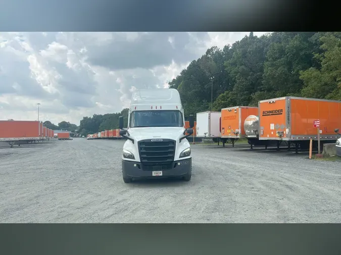 2023 Freightliner Cascadia 126de1060e867d78cdf05dcd13429297eab