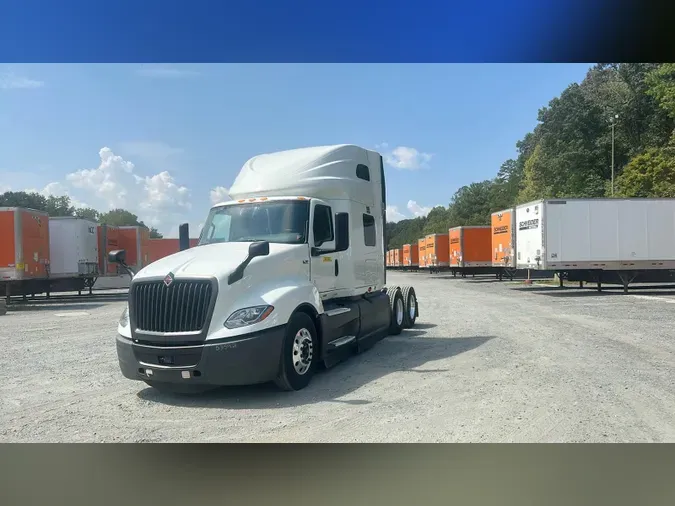 2022 International LT