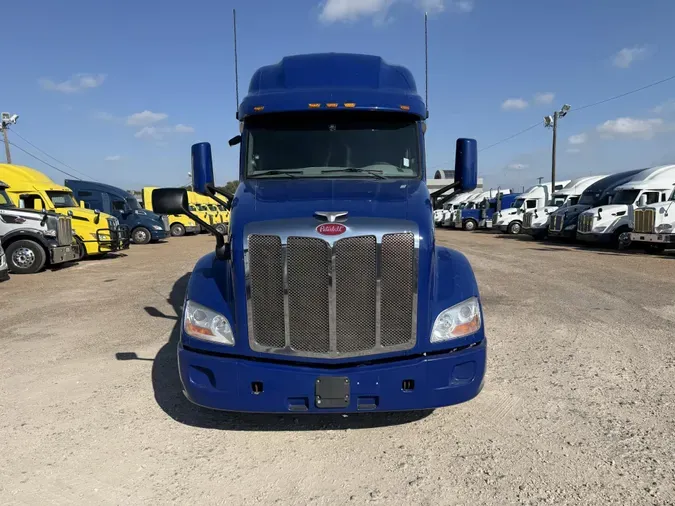 2022 Peterbilt 579de159703f9b68dc63b23b6b983916efb
