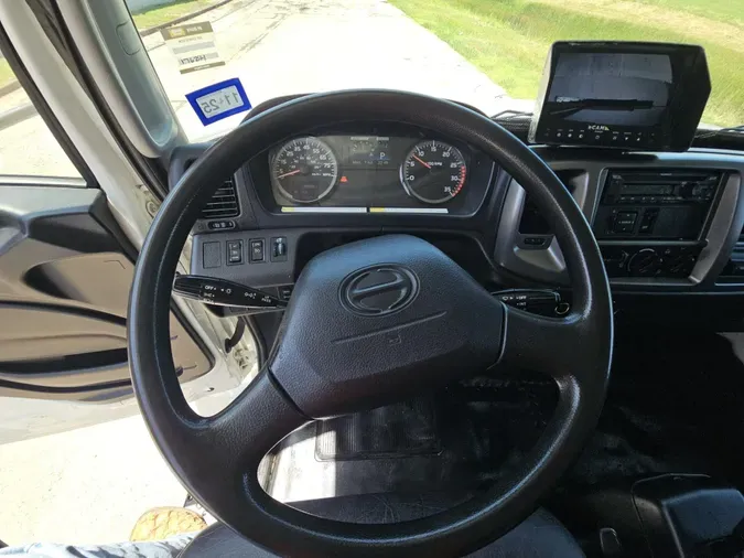 2017 Hino 268