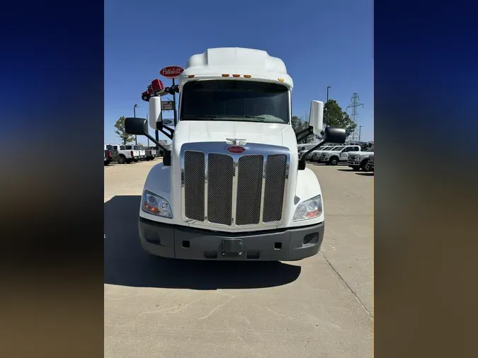 2021 Peterbilt 579de1c0a6ce160482bca544b90f93c874c