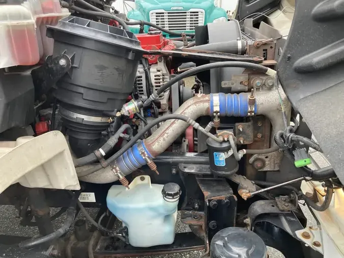 2014 FREIGHTLINER/MERCEDES M2 106