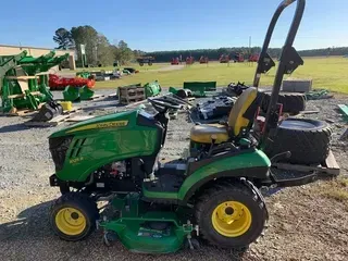 2017 John Deere 1025R